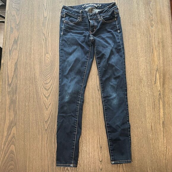 American Eagle Denim Super Stretch Denim Jeans Dark Wash Size 2 Short - Picture 1 of 11
